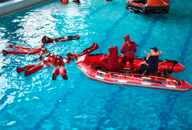 Фахівець зі швидкісних чергових шлюпок